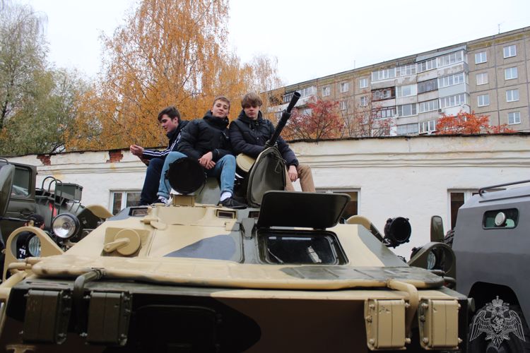 Во Владимире в ведомственной акции «Служу России» приняли участие 175 человек (ФОТО, ВИДЕО)