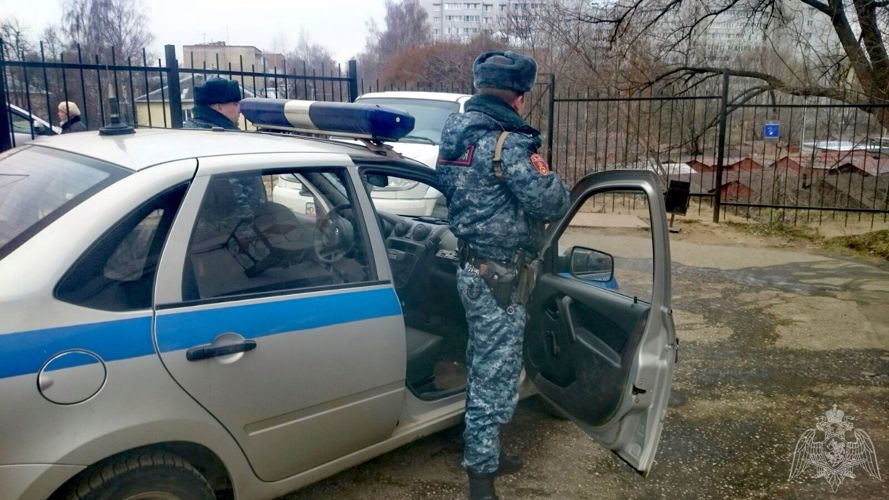 Во Владимире сотрудники вневедомственной охраны задержали двух мужчин, подозреваемых в краже проводов 