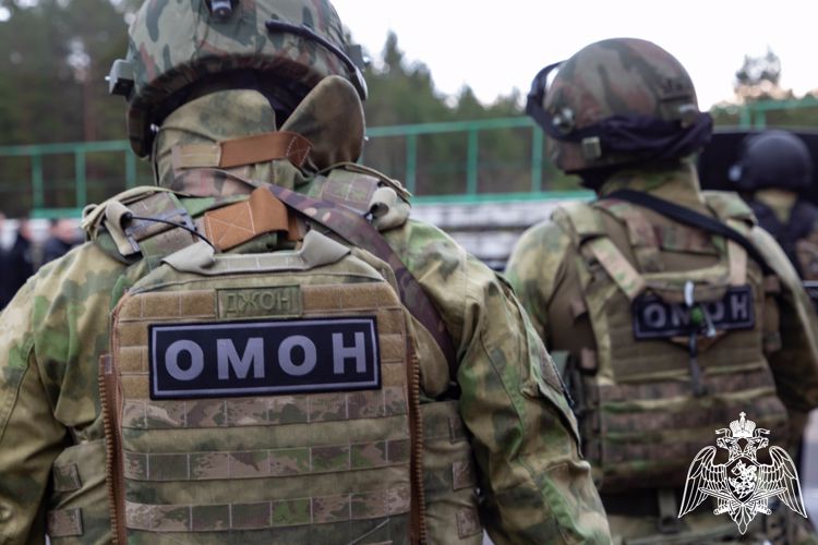 ПРИ УЧАСТИИ РОСГВАРДИИ ВО ВЛАДИМИРЕ ЗАДЕРЖАНЫ ПОДОЗРЕВАЕМЫЕ В НЕЗАКОННОЙ БАНКОВСКОЙ ДЕЯТЕЛЬНОСТИ (ВИДЕО)