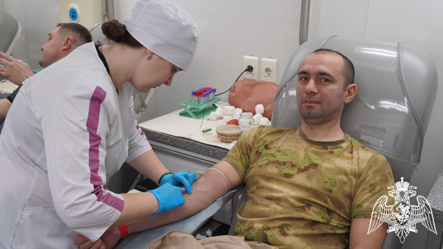 Во Владимире росгвардейцы сдали кровь в рамках донорской акции