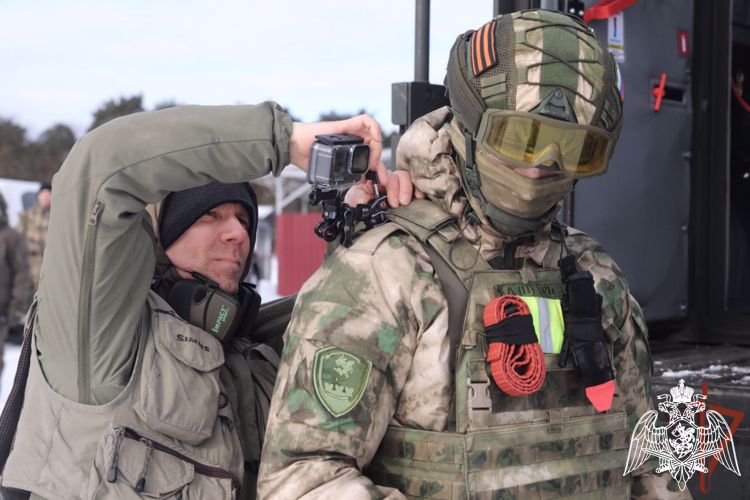 ТЕЛЕРАДИОКОМПАНИЯ «ЗВЕЗДА» ПРИСТУПИЛА К СЪЕМКЕ ДОКУМЕНТАЛЬНОГО ФИЛЬМА О ПОДГОТОВКЕ САНИТАРНЫХ ИНСТРУКТОРОВ В РОСГВАРДИИ