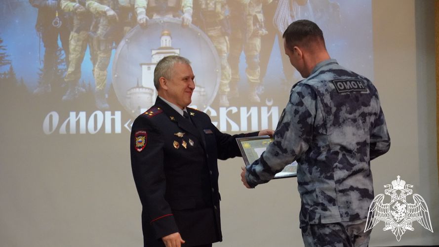 ВО ВЛАДИМИРЕ ЧЕСТВОВАЛИ СОТРУДНИКОВ ОМОН «НЕВСКИЙ» В ДЕНЬ 30-ЛЕТИЯ ПОДРАЗДЕЛЕНИЯ