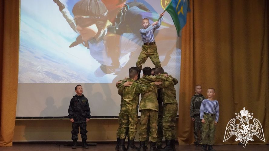 ВО ВЛАДИМИРЕ ЧЕСТВОВАЛИ СОТРУДНИКОВ ОМОН «НЕВСКИЙ» В ДЕНЬ 30-ЛЕТИЯ ПОДРАЗДЕЛЕНИЯ