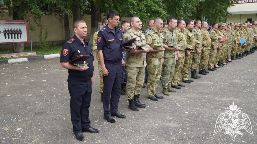 В Управлении Росгвардии по Владимирской области почтили память героев минутой молчания 