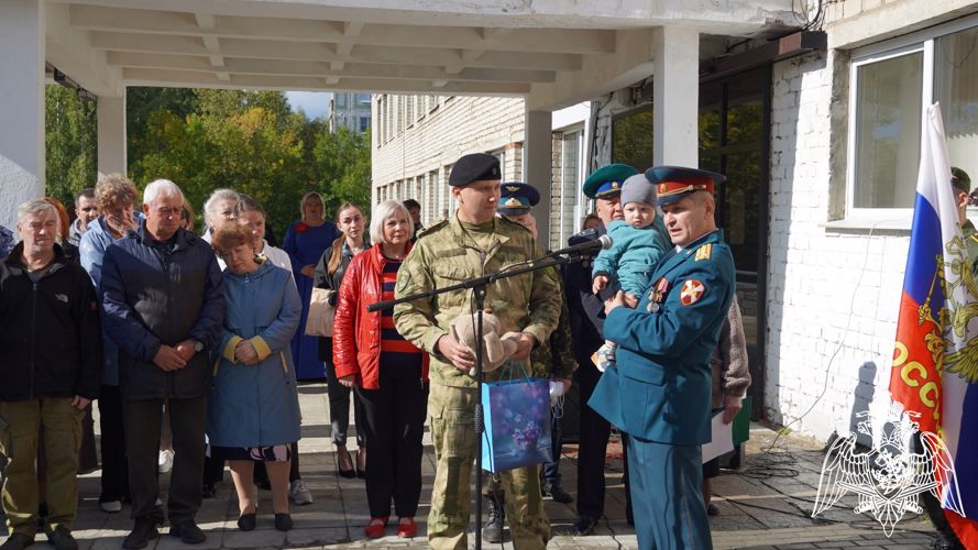 Мемориальную доску погибшему сотруднику Росгвардии открыли во Владимирской области