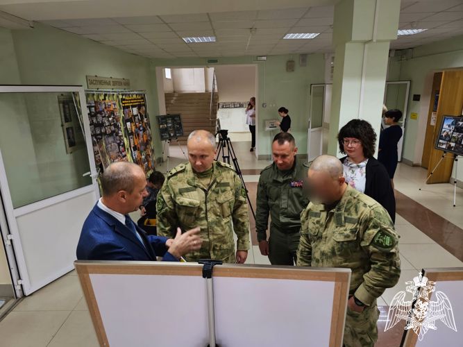 Сотрудники Росгвардии приняли участие в круглом столе, посвященному Дню солидарности в борьбе с терроризмом