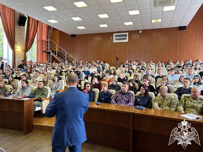 Сотрудники Росгвардии приняли участие в круглом столе, посвященному Дню солидарности в борьбе с терроризмом