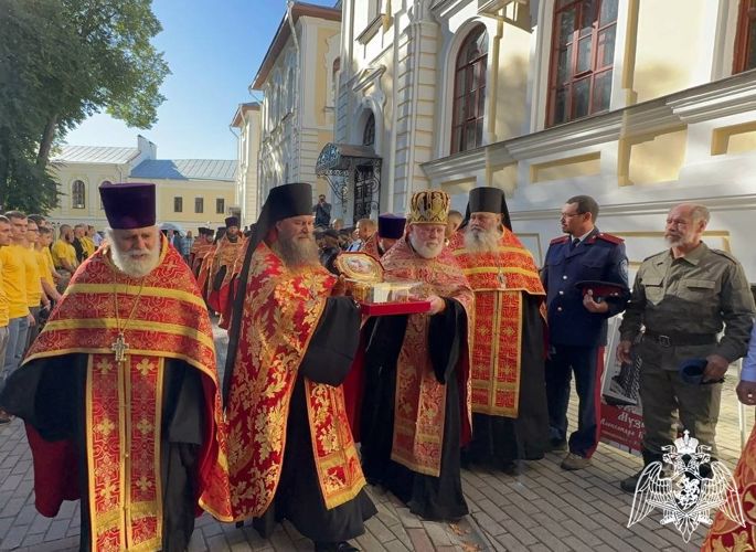 Росгвардейцы приняли участие во Всероссийском молебне о Победе 
