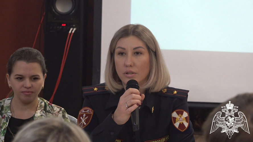 Офицер Росгвардии принял участие в Международном форуме во Владимире