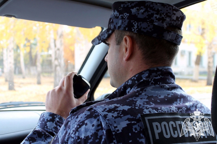 Во Владимире росгвардейцы задержали подозреваемых в сбыте смертельно опасного наркотика