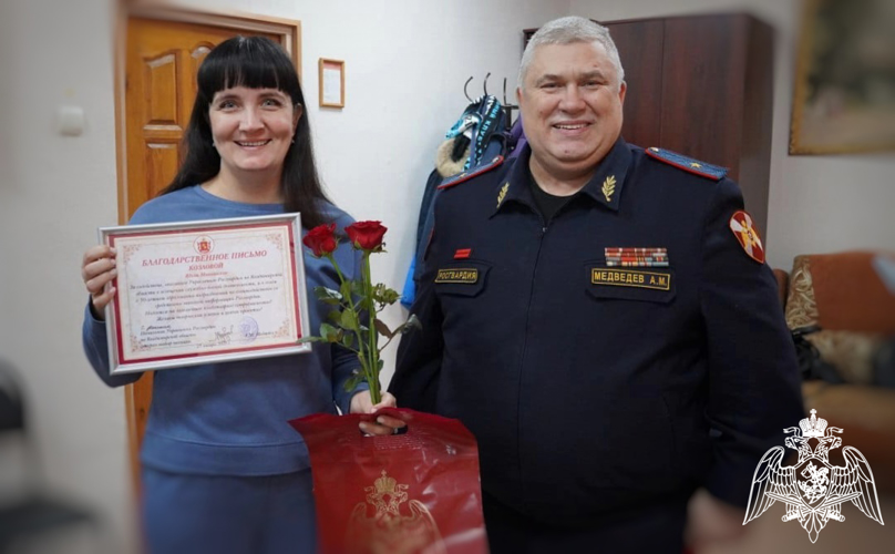 Начальник Управления генерал-майор полиции Андрей Медведев наградил Владимирских журналистов