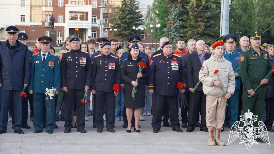 Владимирские росгвардейцы приняли участие во Всероссийской акции «Свеча памяти»