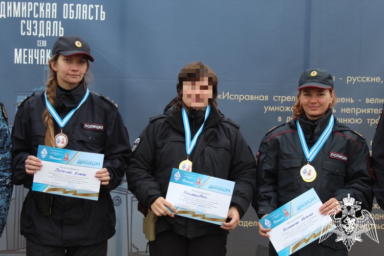 Офицер ОМОН «Невский» заняла первое место в соревнованиях по стрельбе из боевого стрелкового оружия