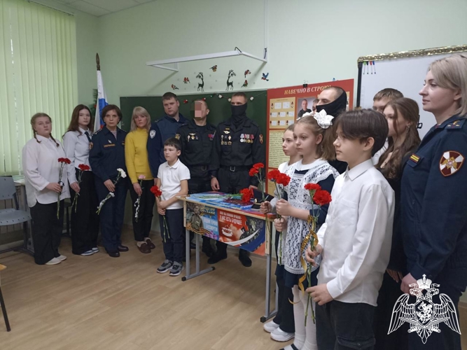 Во Владимирской области открыли "Парту героя" в честь офицера Росгвардии