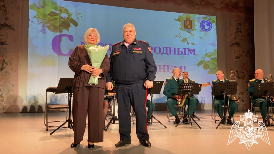 Начальник регионального Управления Росгвардии принял участие в торжественном мероприятии, посвященному Международному женскому дню