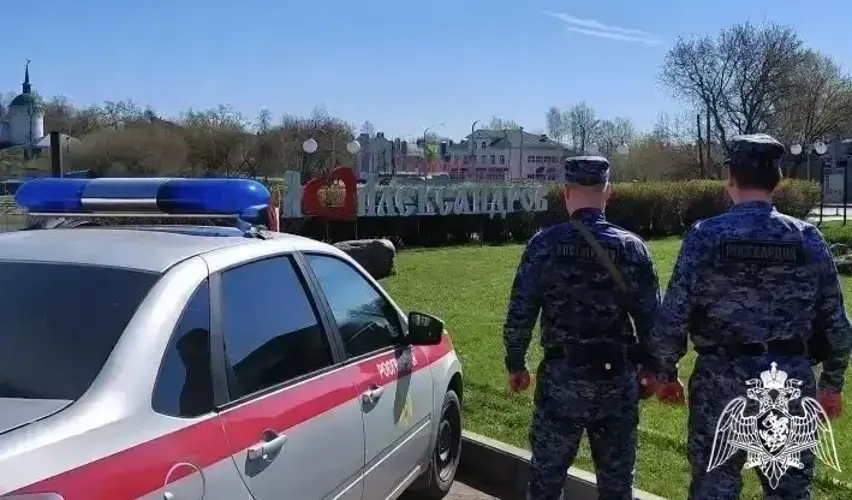 Сотрудники Росгвардии задержали подозреваемого в убийстве во Владимирской области