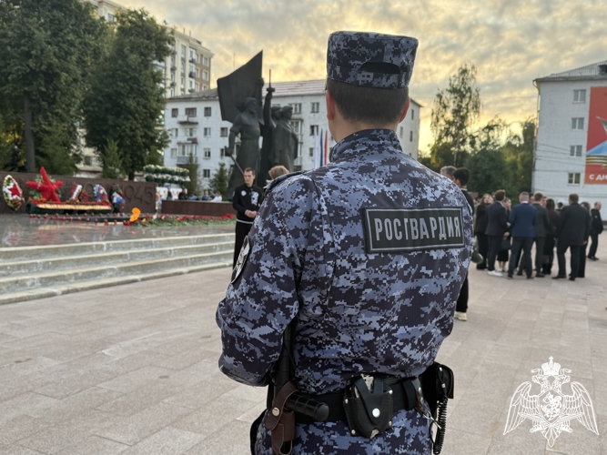 В День памяти и скорби росгвардейцы Владимирской области почтили память павших защитников Отечества
