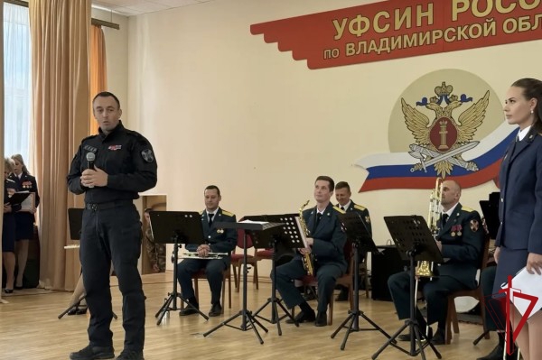 Офицеры регионального Управления Росгвардии поздравили отдел специального назначения «Мономах» Федеральной службы исполнения наказаний с юбилеем