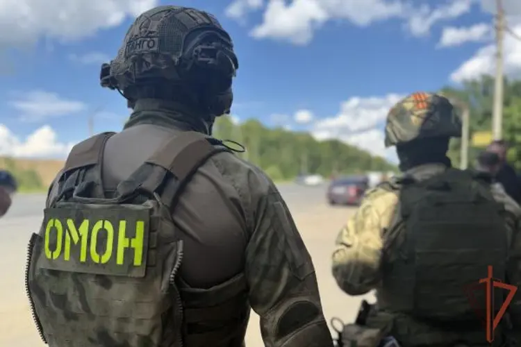 При силовой поддержке ОМОН во Владимире пресечена деятельность массажного салона, в котором оказывались интимные услуги