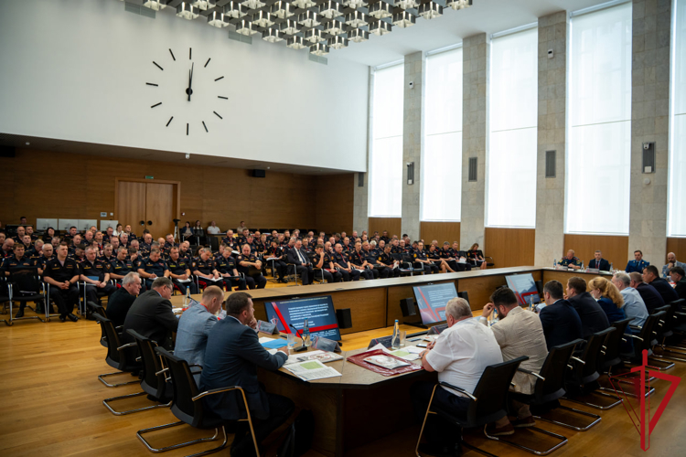 Руководитель управления вневедомственной охраны Росгвардии по Владимирской области принял участие во Всероссийском совещании-семинаре в Нижнем Новгороде