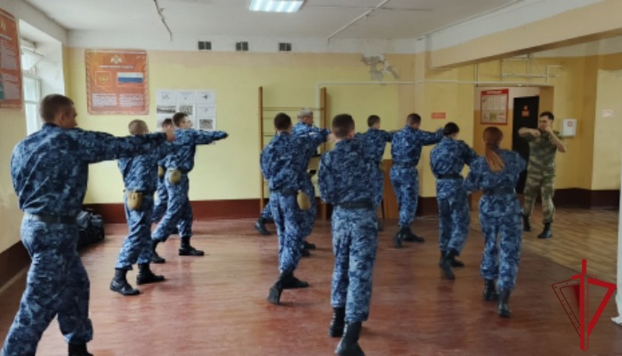Росгвардейцы провели занятия с курсантами Владимирского юридического института ФСИН России
