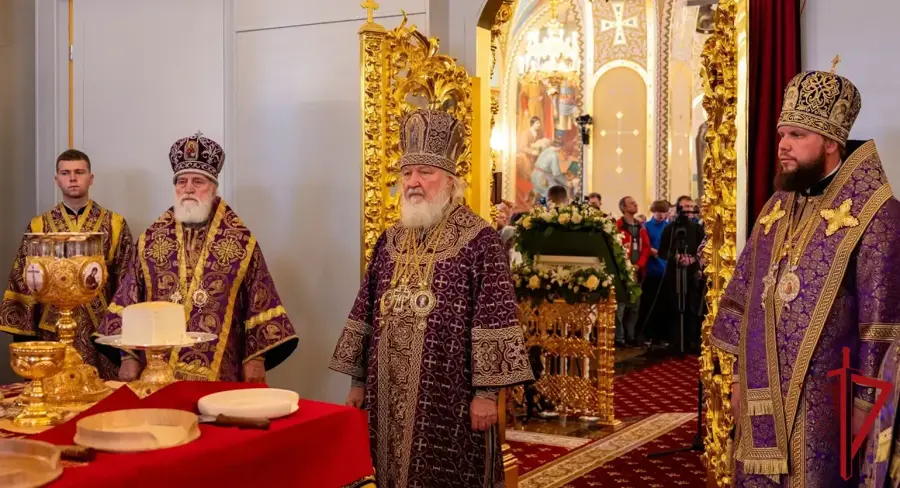 Начальник регионального Управления Росгвардии принял участие в освящении Патриархом Московским и всея Руси Кириллом Сретенского храма Ризоположенского женского монастыря в Суздале