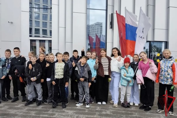 Кадеты Росгвардии из Владимирской области посетили ледовое шоу „Белоснежка на льду“ в „Навка Арене“