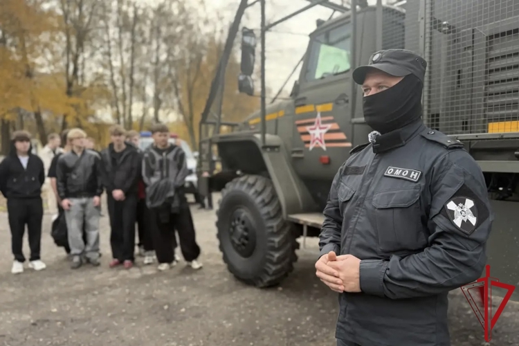 Росгвардия провела День призывника для молодежи Владимирской области 